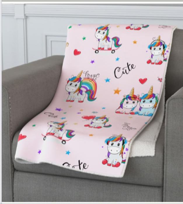 Manta cute unicornio